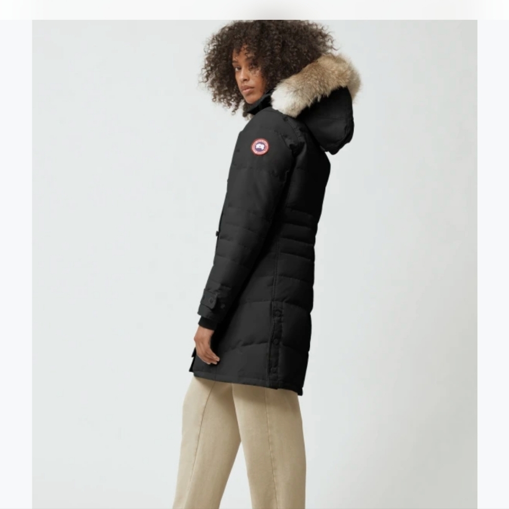 Canada Goose Lorreta Parka Heritage - Fur hood. Red Label
